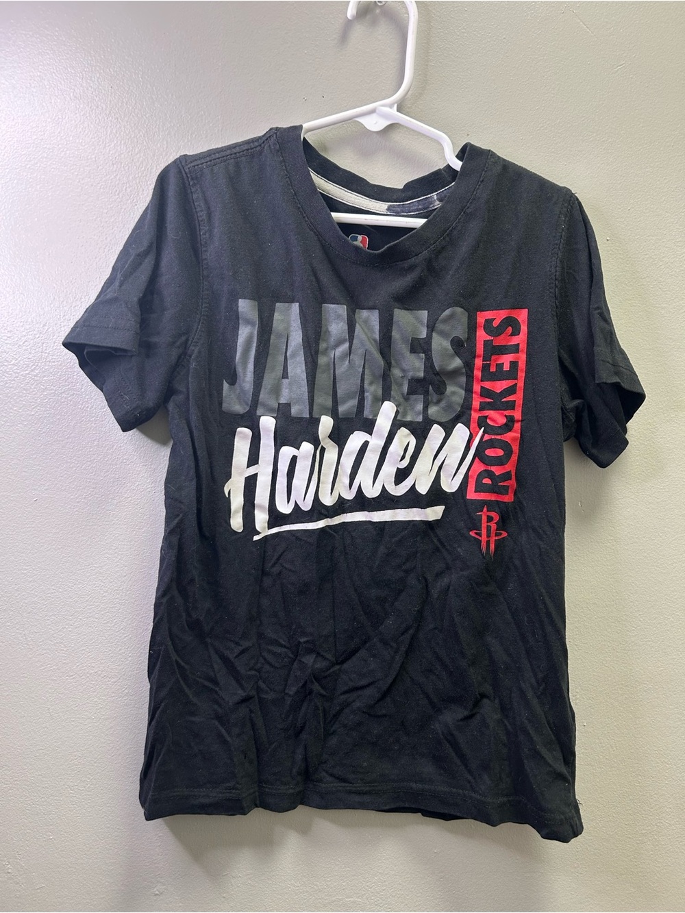 NBA James Harden Rockets Black Graphic Tee with Red Accents
